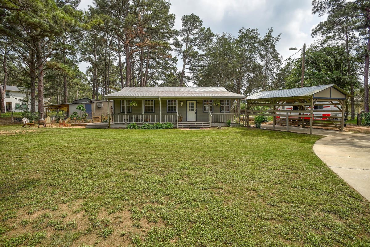 View 121 Pony Grass Ln in CIRCLE D SEC 6 121 Pony Grass Ln - front exterior - Luxury home in CIRCLE D SEC 6, Bastrop, TX