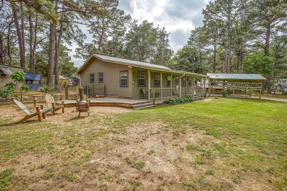 Kitchen at 121 Pony Grass Ln - 3 bed 1 bath home