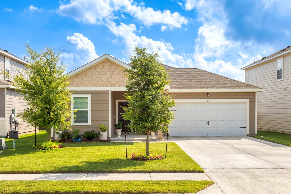 View 121 Rubrum Rd in Bunton Creek Reserve Ph 2 121 Rubrum Rd - property photo 1 - Luxury home in Bunton Creek Reserve Ph 2, Kyle, TX