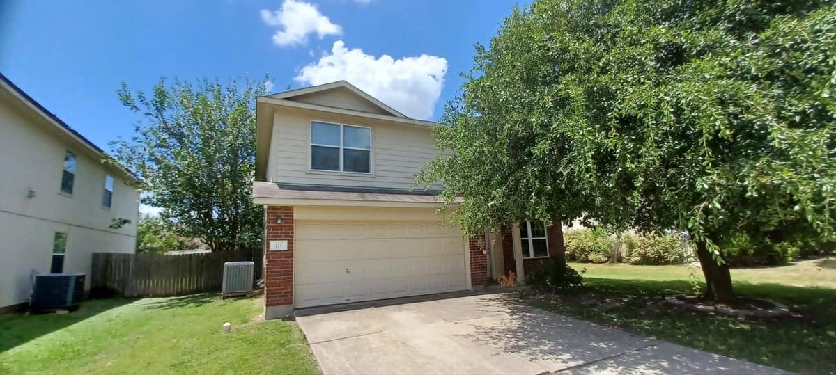 View 121 Wegstrom ST in Hutto Parke 121 Wegstrom ST - front exterior - Luxury home in Hutto Parke, Hutto, TX