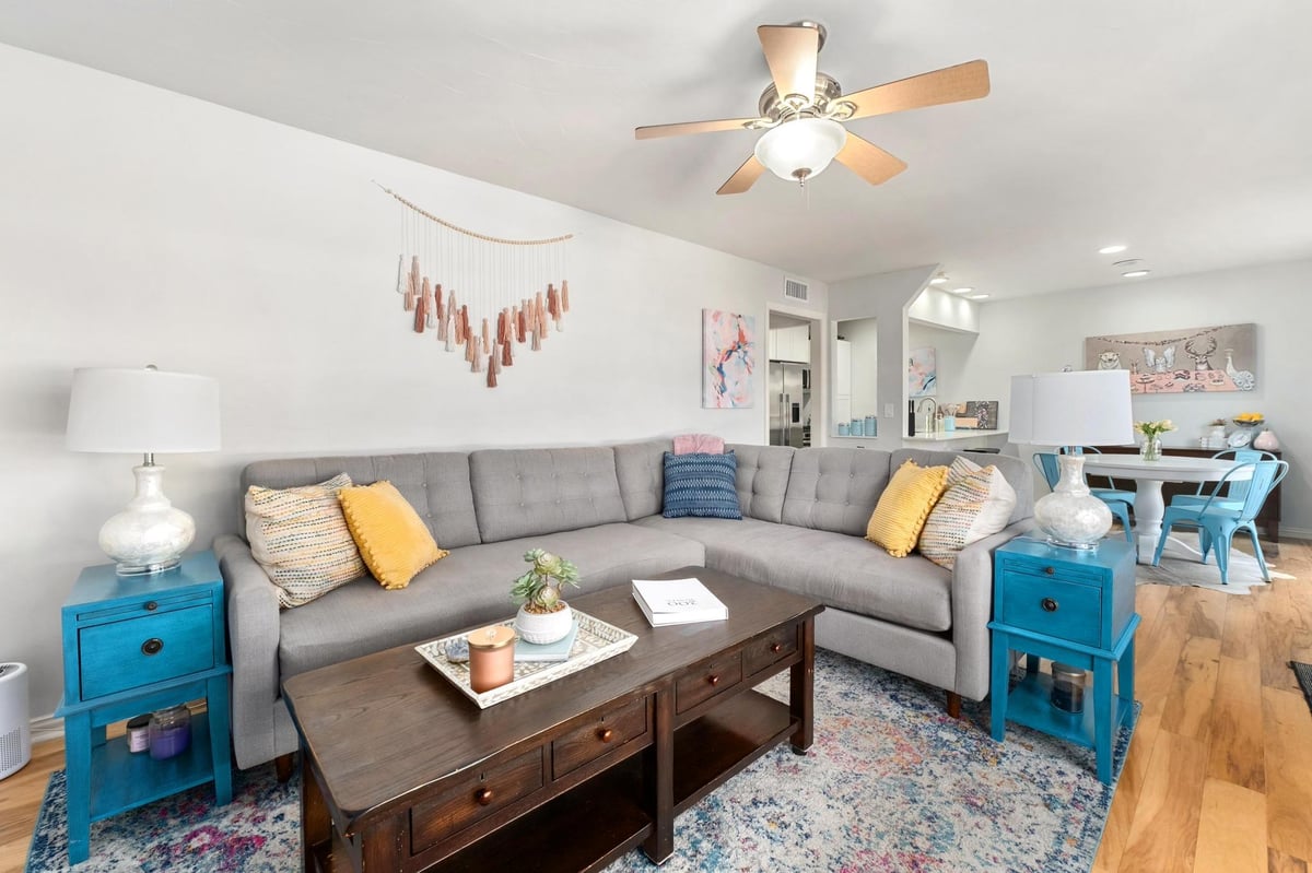 1210 Windsor RD Unit #122 - front exterior - Luxury home in Windsor Oaks Condo Amd, Austin, TX