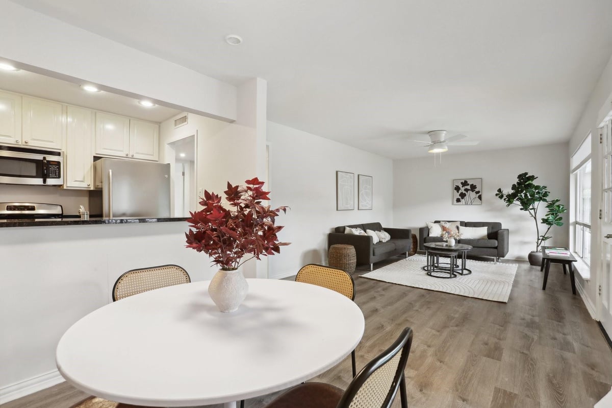 1210 Windsor RD Unit #219, photo 1, Clarksville, Austin, TX