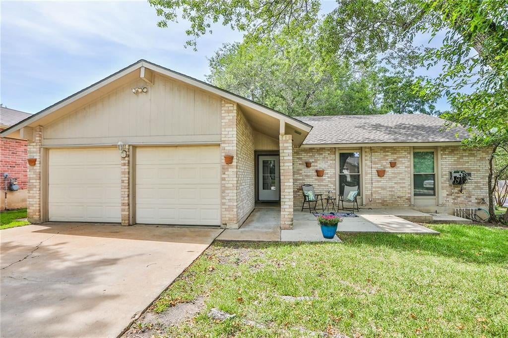 View 12100 Swallow Dr in Woodland Village Anderson Mill Sec 02 Ph 02 12100 Swallow Dr - front exterior - Luxury home in Woodland Village Anderson Mill Sec 02 Ph 02, Austin, TX