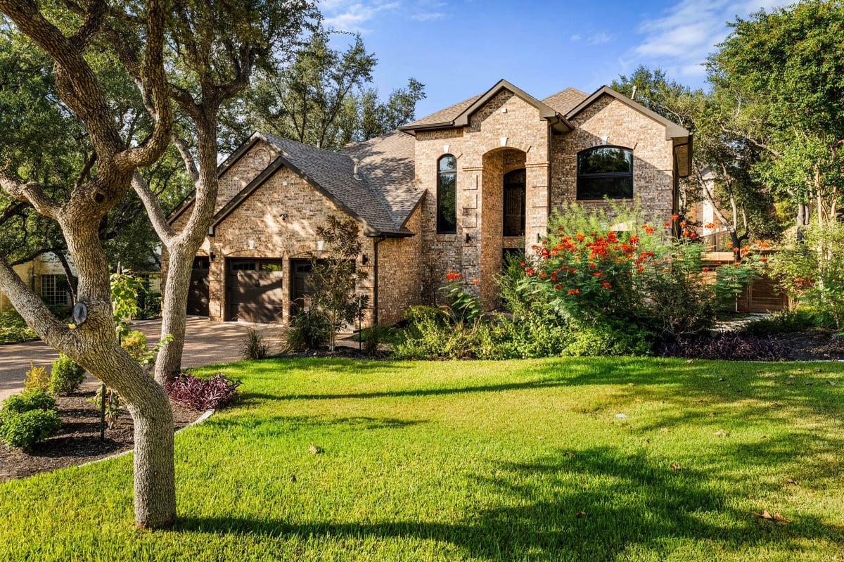 View 12104 Estrada CT in Steiner Ranch Ph 02 Sec 03-B 12104 Estrada CT - property photo 1 - Luxury home in Steiner Ranch Ph 02 Sec 03-B, Austin, TX