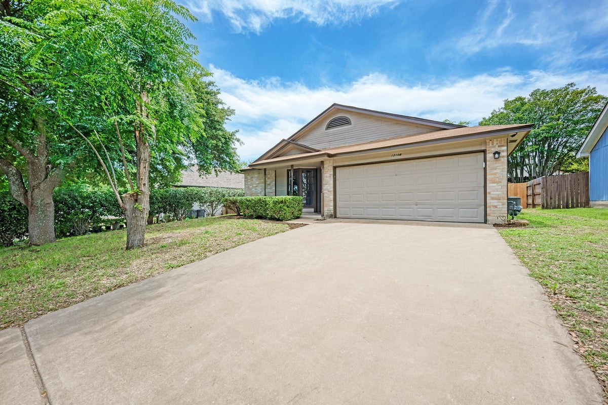 12108 Carnforth Dr - front exterior - Luxury home in COPPERFIELD SEC 1 PHS B, Austin, TX