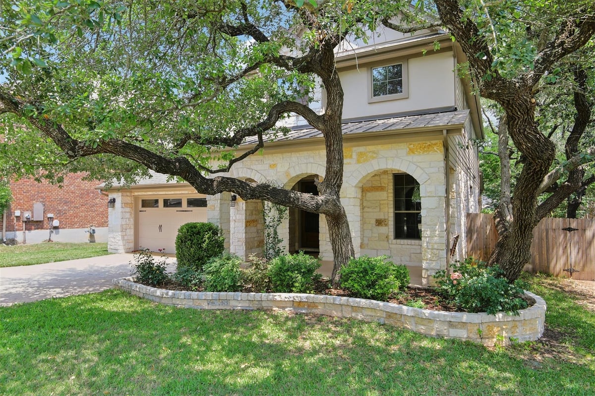 View 12109 Bryony DR in Meridian Sec C Ph 03 12109 Bryony DR - property photo 1 - Luxury home in Meridian Sec C Ph 03, Austin, TX