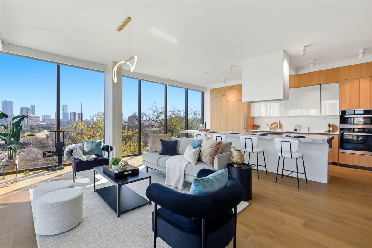 View 1211 W Riverside DR Unit #6B in Paggi House Sub 1211 W Riverside DR Unit #6B - patio with 1211 W Riverside Dr W Unit #6B in Austin - Luxury home in Paggi House Sub, Austi...