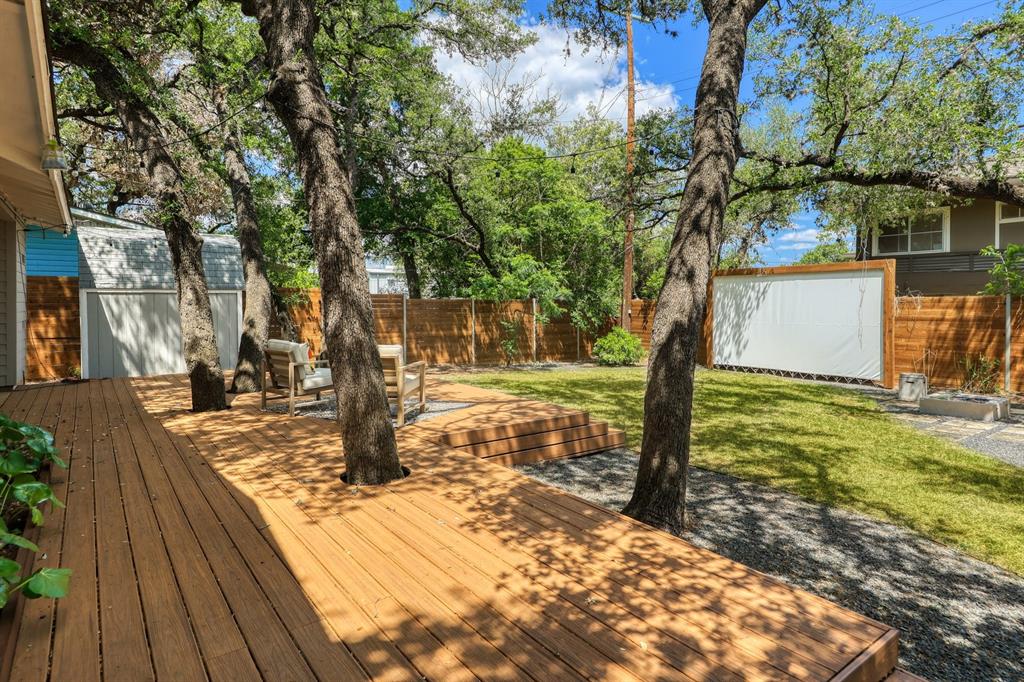 1212 W Oltorf ST - front exterior - Luxury home in Southwood Sec 01, Austin, TX