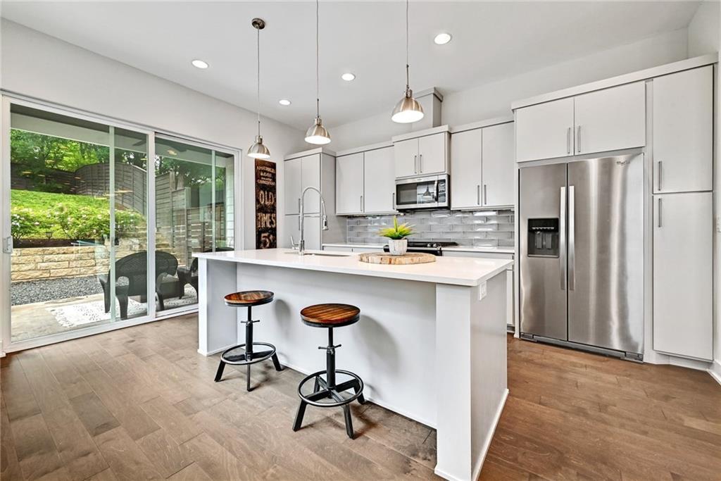 View 1213 Cometa St Unit #B in 1213 Cometa Street Condos 1213 Cometa St Unit #B - front exterior - Luxury home in 1213 Cometa Street Condos, Austin, TX