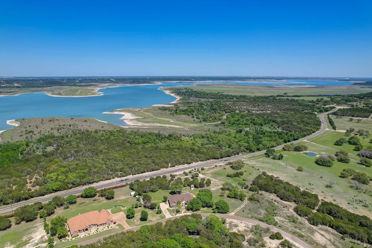 View 1214/1226 Windy Hl in Windy Hill Ranch Sub R 1214/1226 Windy Hl - front exterior - Luxury lot in Windy Hill Ranch Sub R, Salado, TX