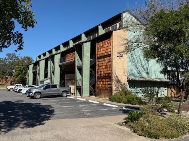 1214 Barton Hills Dr Unit #207 - front exterior - Luxury home in Barton Hills Condo amd, Austin, TX