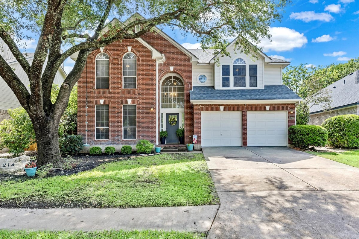 View 1214 Cardinal Ln in Oakcreek Sec 02 1214 Cardinal Ln - front exterior - Luxury home in Oakcreek Sec 02, Round Rock, TX