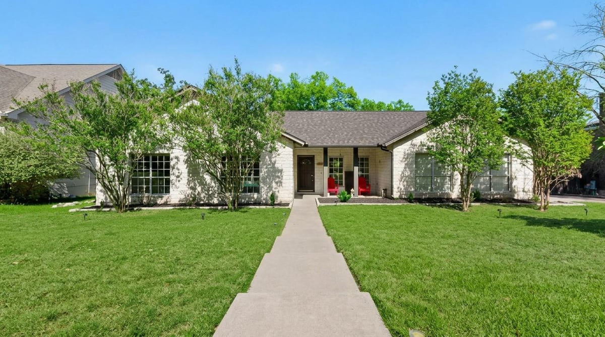 View 1215 Olympus Dr in Austin Lake Hills Sec 02 1215 Olympus Dr - front exterior - Luxury home in Austin Lake Hills Sec 02, Austin, TX
