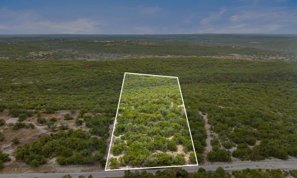 1216 Overland Stage Rd - front exterior - Luxury lot in Stagecoach Ranch Sec 2, Dripping Springs, TX