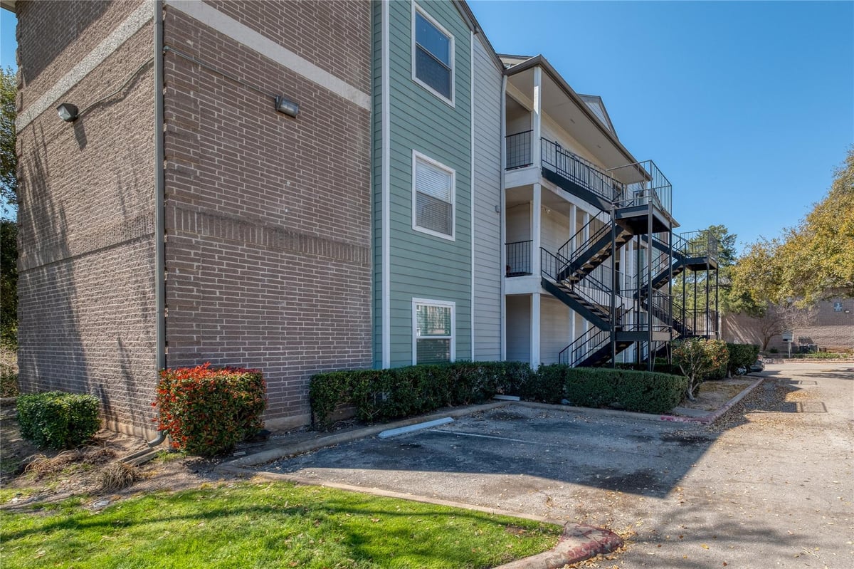 View 12166 Metric BLVD Unit #103 in Austin 12166 Metric BLVD Unit #103, photo 1, Austin, Austin, TX