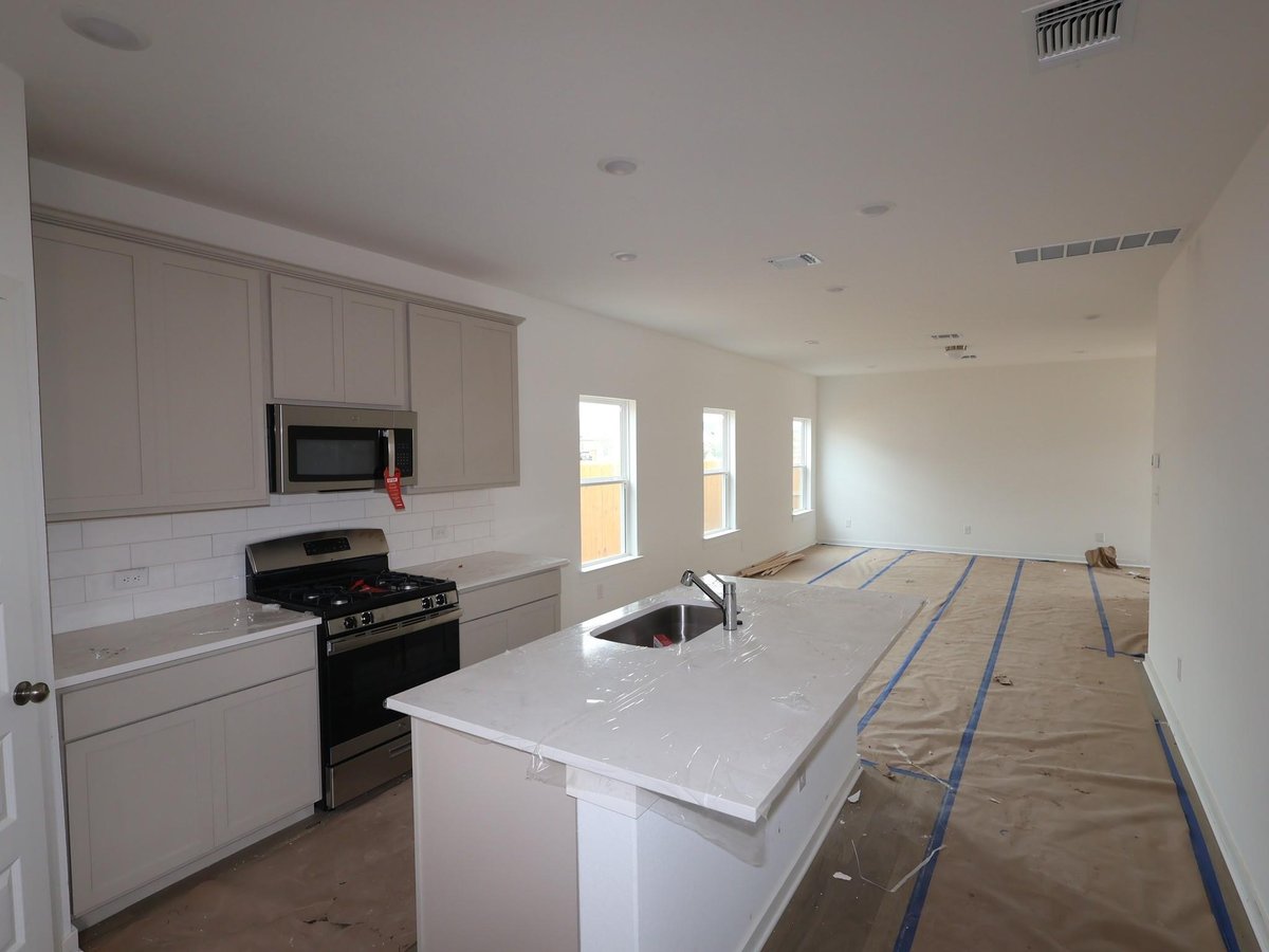 Primary bedroom at 122 Heritage Forest Pkwy - 4 bed 3 bath home