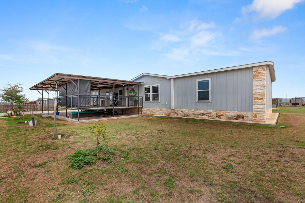 View 122 Kelp Gull Dr in None 122 Kelp Gull Dr - front exterior - Luxury home in None, Del Valle, TX