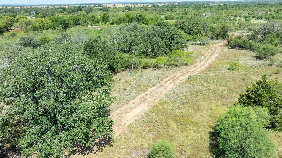 View 122 Tumbleweed TRL in Dale 122 Tumbleweed TRL - property photo 1 - Luxury lot in Dale, Dale, TX