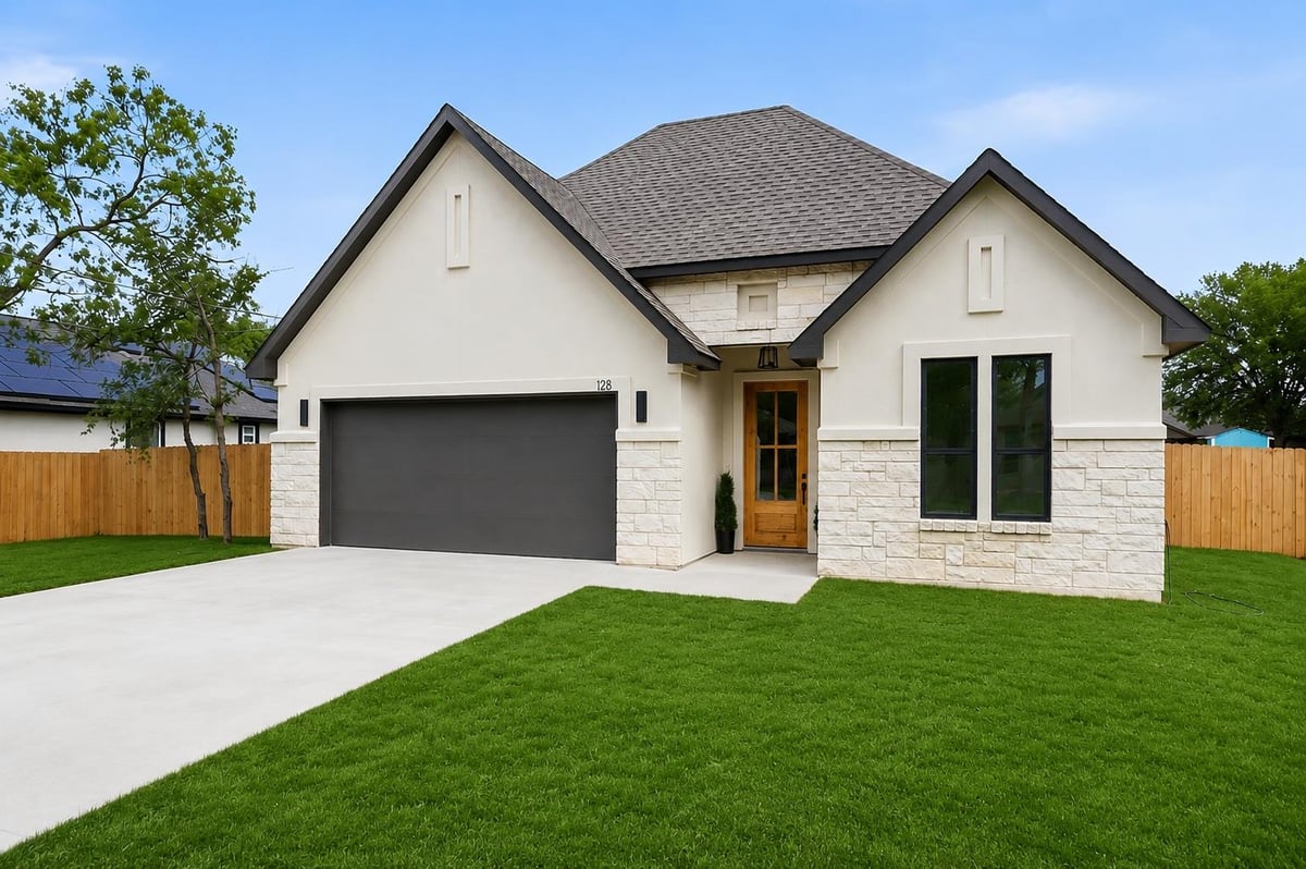 View 122 W Pauwela LN in Tahitian Village 122 W Pauwela LN - front exterior - Luxury home in Tahitian Village, Bastrop, TX