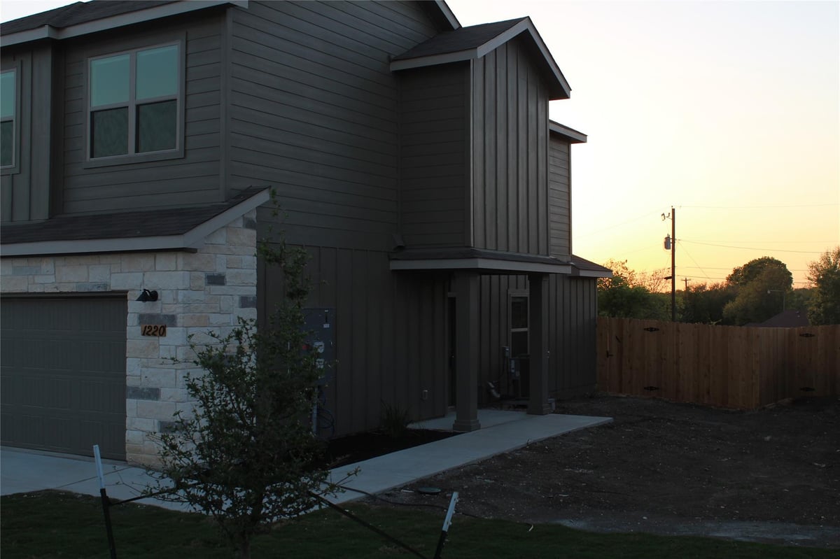 View 1220 Garland Rd in Davidson Ranch 1220 Garland Rd - property photo 1 - Luxury home in Davidson Ranch, Georgetown, TX
