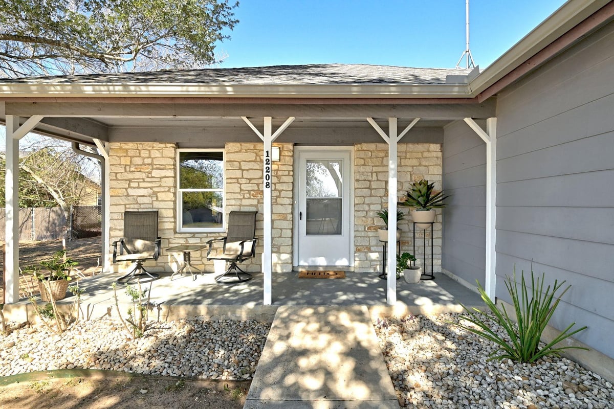 View 12208 Mustang Dr in Mustang Ridge Estates Sec 01 12208 Mustang Dr - property photo 1 - Luxury home in Mustang Ridge Estates Sec 01, Buda, TX