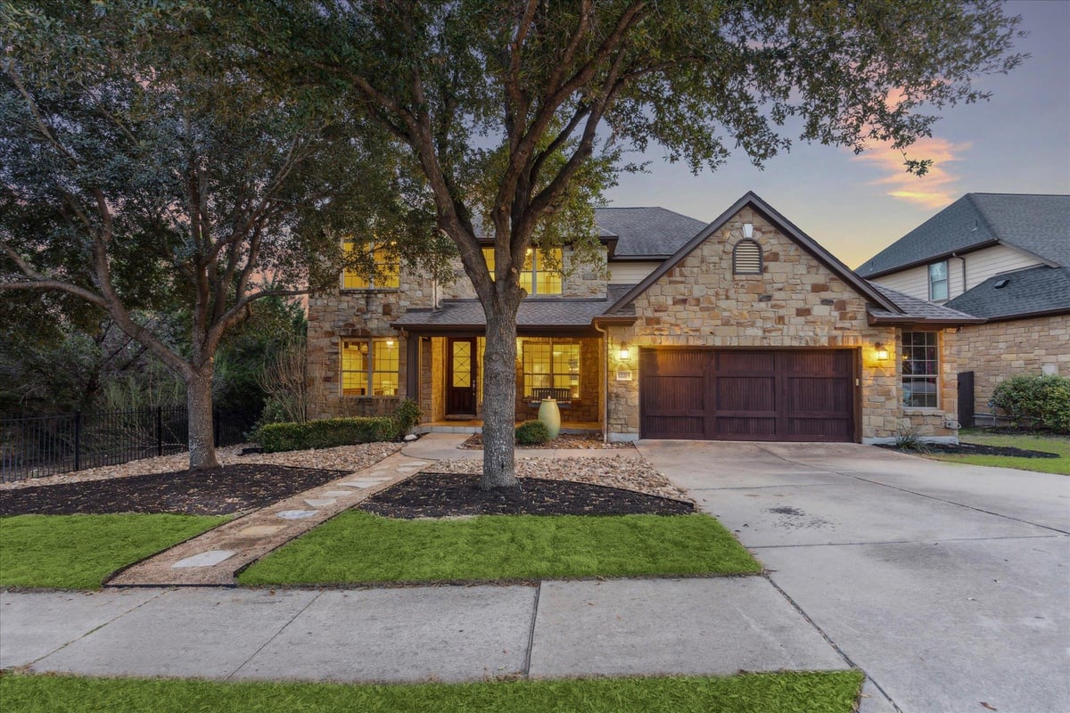 View 12213 Palisades Pkwy in Steiner Ranch 12213 Palisades Pkwy - front exterior - Luxury home in Steiner Ranch, Austin, TX