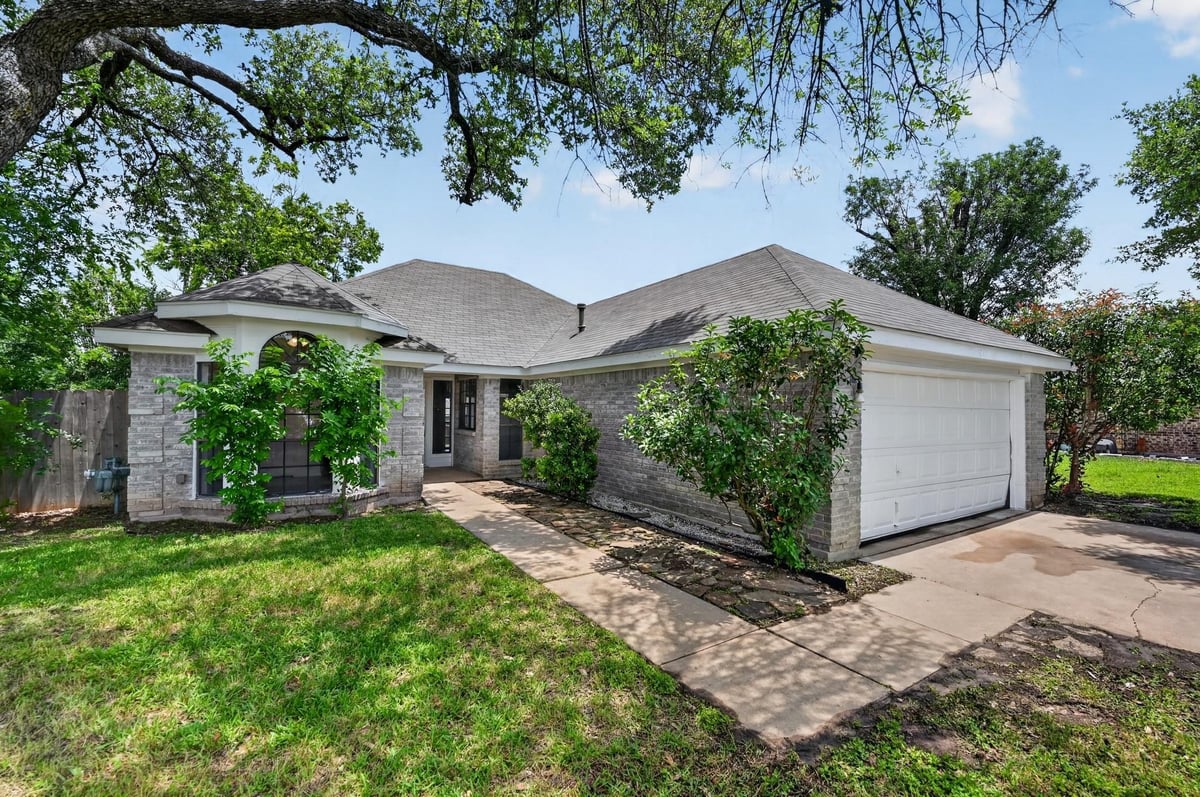 View 1222 Ivybridge DR in Windermere Ph D 1222 Ivybridge DR - front exterior - Luxury home in Windermere Ph D, Pflugerville, TX