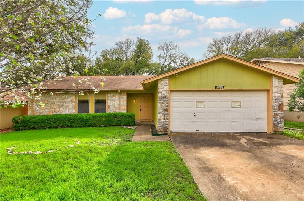 View 12222 Forsythe Dr in Walnut Crossing Sec 04 12222 Forsythe Dr - front exterior - Luxury home in Walnut Crossing Sec 04, Austin, TX