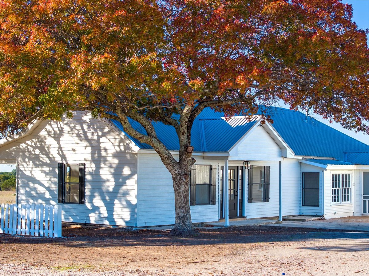 Living area at 123  Private Road 138 - 2 bed 2 bath home
