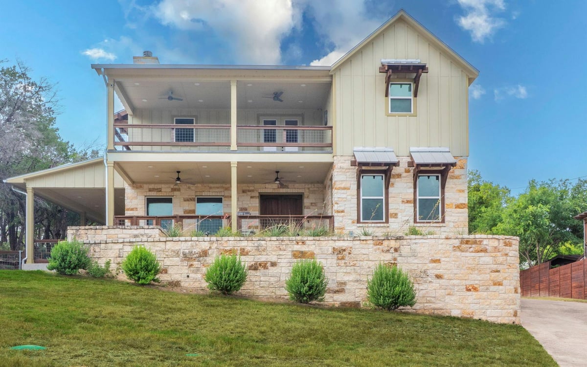 View 123 Vicinity TRL in Pedernales 02 123 Vicinity TRL - property photo 1 - Luxury home in Pedernales 02, Spicewood, TX