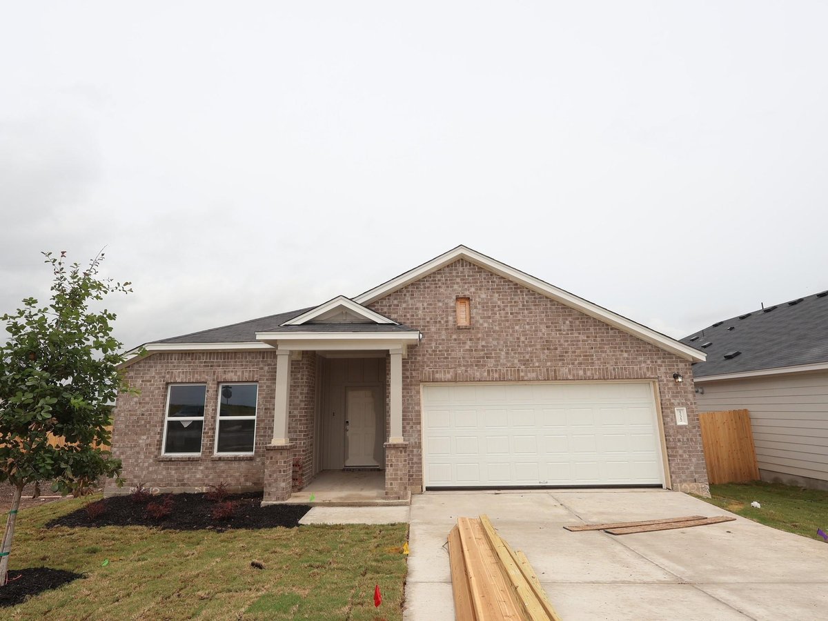 View 12312 Setting Peak LN in Willow Springs 12312 Setting Peak LN - property photo 1 - Luxury home in Willow Springs, Buda, TX