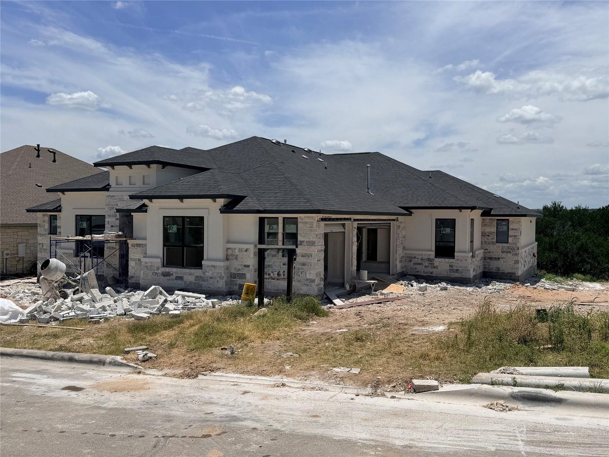 View 1232 Stormy DR in Riverstone Ph A 1232 Stormy DR - front exterior - Luxury home in Riverstone Ph A, Georgetown, TX