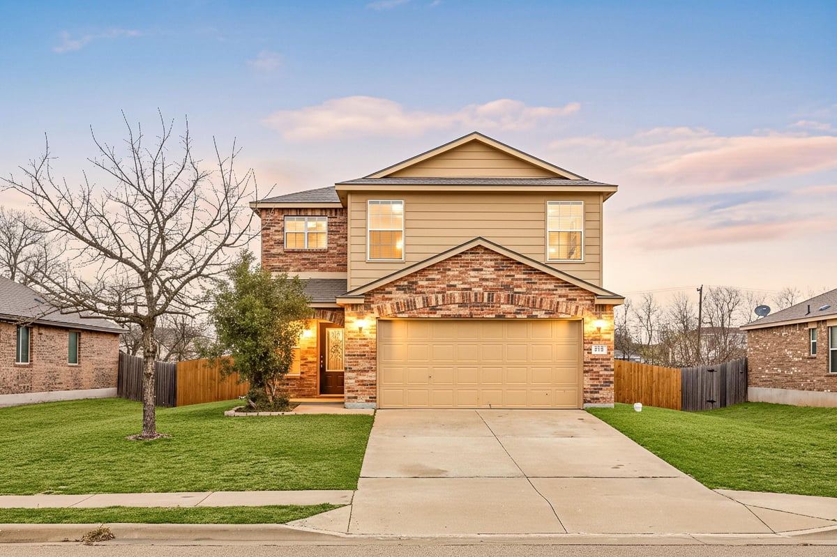 View 124 Durant Dr in Alta Vista I 124 Durant Dr - front exterior - Luxury home in Alta Vista I, Temple, TX