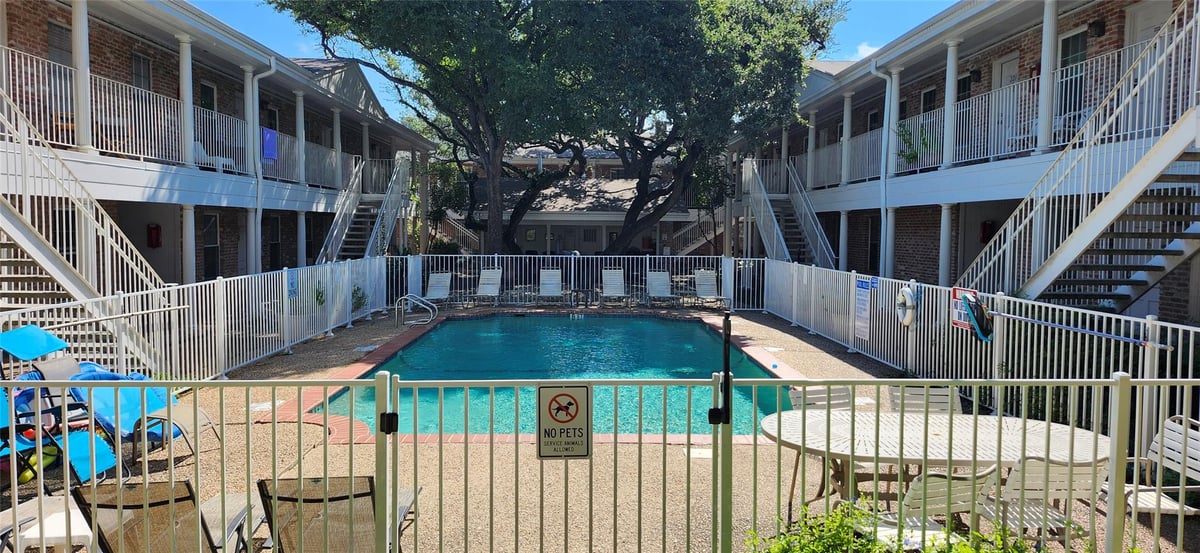 View 1240 Barton Hills Dr Unit #102 in Barton Terrace Condo 1240 Barton Hills Dr Unit #102 - front exterior - Luxury home in Barton Terrace Condo, Austin, TX
