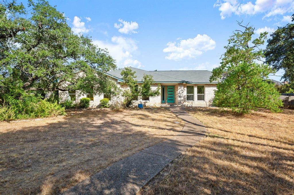 View 12400 Deer Trak in Angus Valley 08 12400 Deer Trak - front exterior - Luxury home in Angus Valley 08, Austin, TX