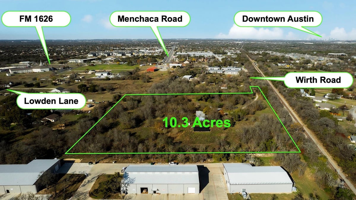 12406 Wirth Rd - front exterior - Luxury home in Manchaca, Manchaca, TX