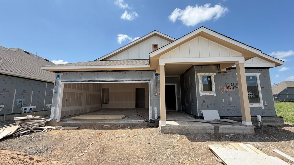 View 12421 Cockatto XING in Village at Manor Commons 12421 Cockatto XING - property photo 1 - Luxury home in Village at Manor Commons, Manor, TX