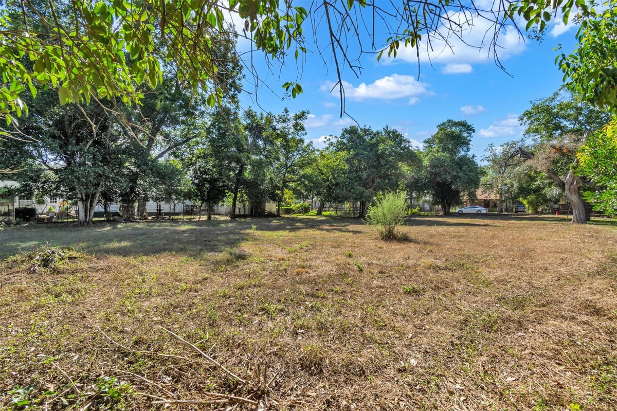 View 1247 W San Antonio ST in J M Veramendi 1247 W San Antonio ST - property photo 1 - Luxury lot in J M Veramendi, San Marcos, TX
