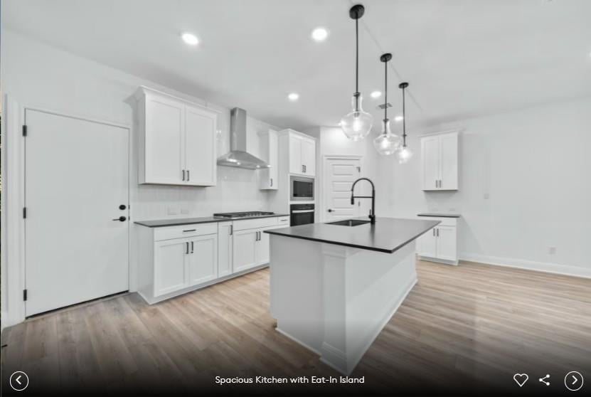 Primary bedroom at 125  Darlington Ct - 5 bed 3 bath home