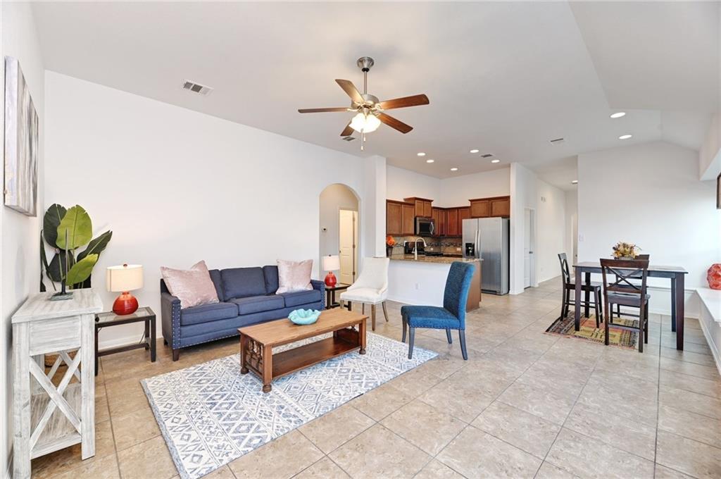 View 125 Fort Griffin DR 125 Fort Griffin DR - front exterior - Luxury home in San Marcos, TX