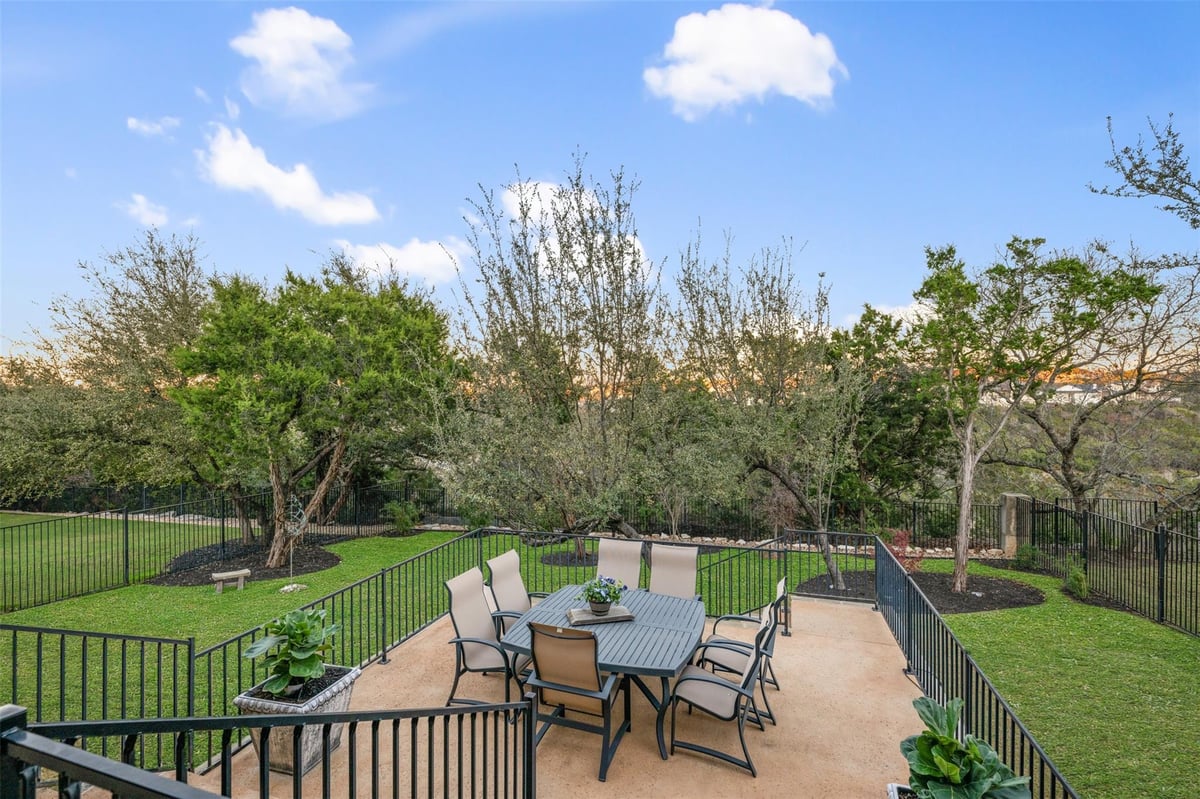 View 125 Kildrummy Ln in Lakeway Highlands Ph 01 Sec 01 125 Kildrummy Ln - front exterior - Luxury home in Lakeway Highlands Ph 01 Sec 01, Austin, TX