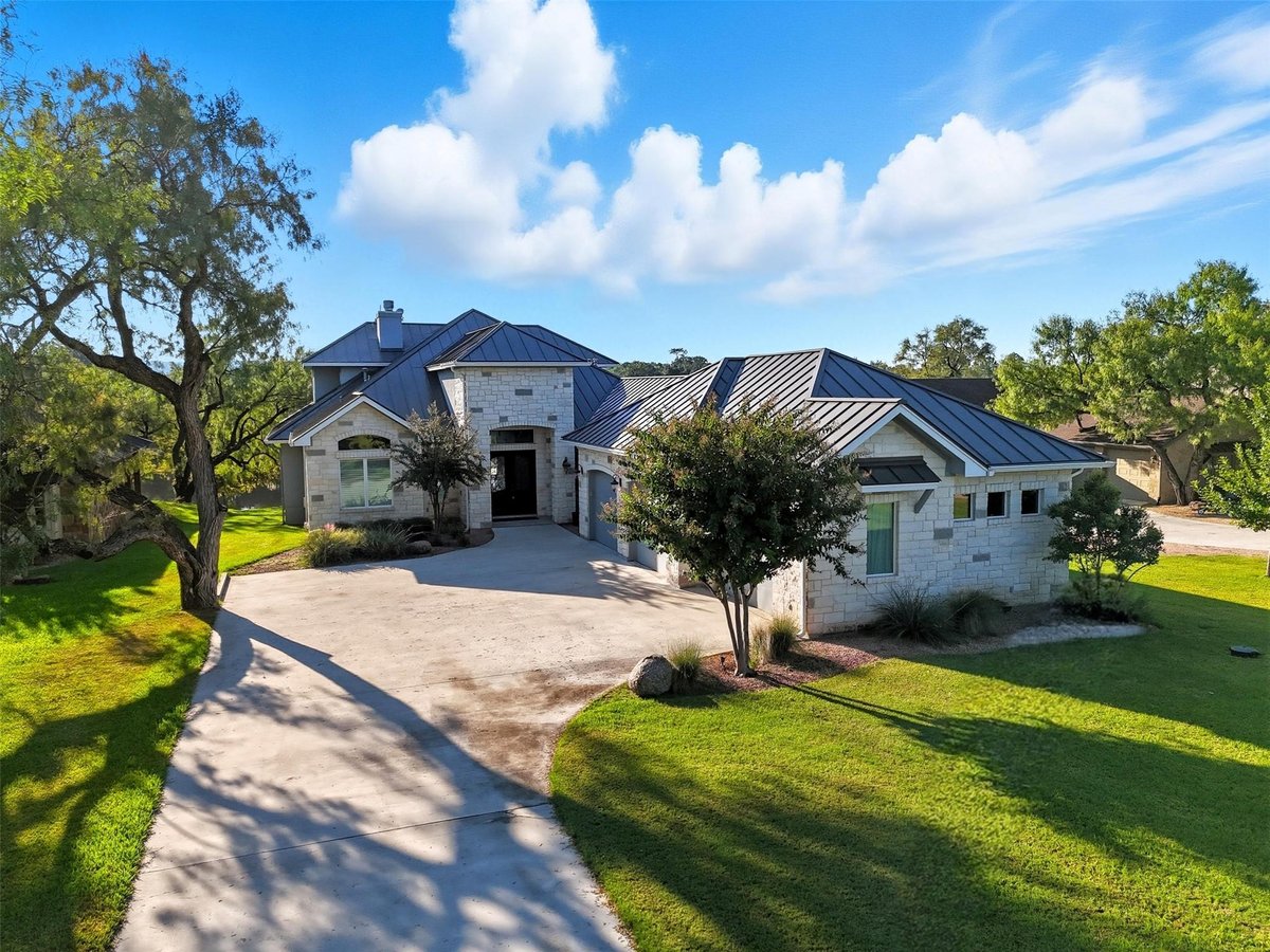 View 125 Primera Ct in Sendera Ridge 125 Primera Ct - front exterior - Luxury home in Sendera Ridge, Burnet, TX