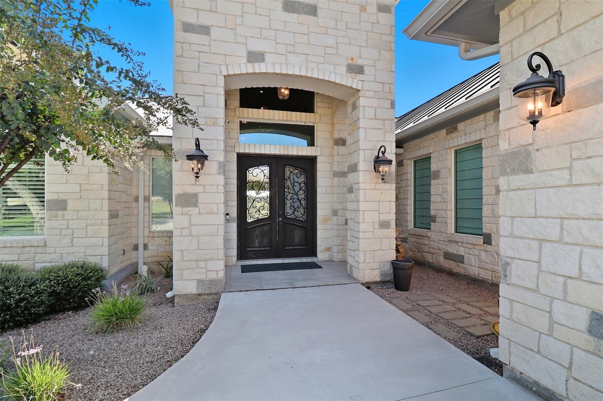 Living area at 125 Primera Ct - 5 bed 5 bath home