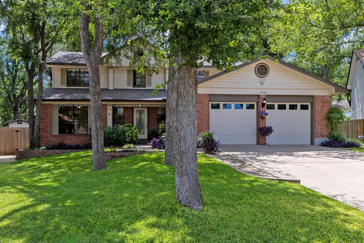 12500 Cortaro Cv - front exterior - Luxury home in Los Indios Phase A, Austin, TX