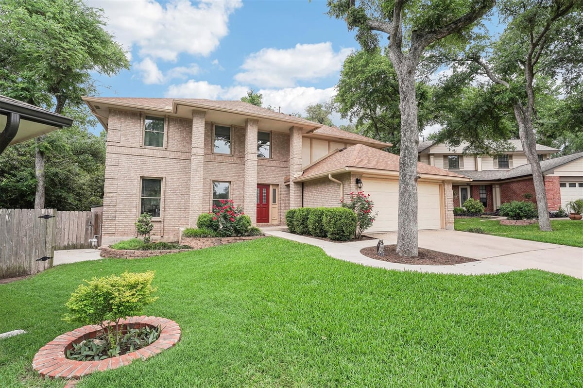 12501 Cortaro Cv - front exterior - Luxury home in Los Indios Ph A, Austin, TX