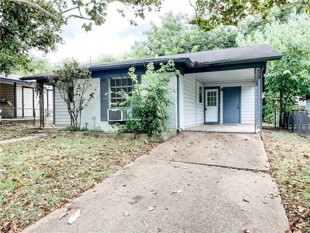 View 127 Coleman ST in Brinwood Sec 01 127 Coleman ST - property photo 1 - Luxury home in Brinwood Sec 01, Austin, TX
