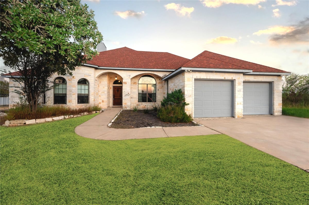 View 127 Eleanor Ln in River Meadows - Ph Two 127 Eleanor Ln - front exterior - Luxury home in River Meadows - Ph Two, Bastrop, TX