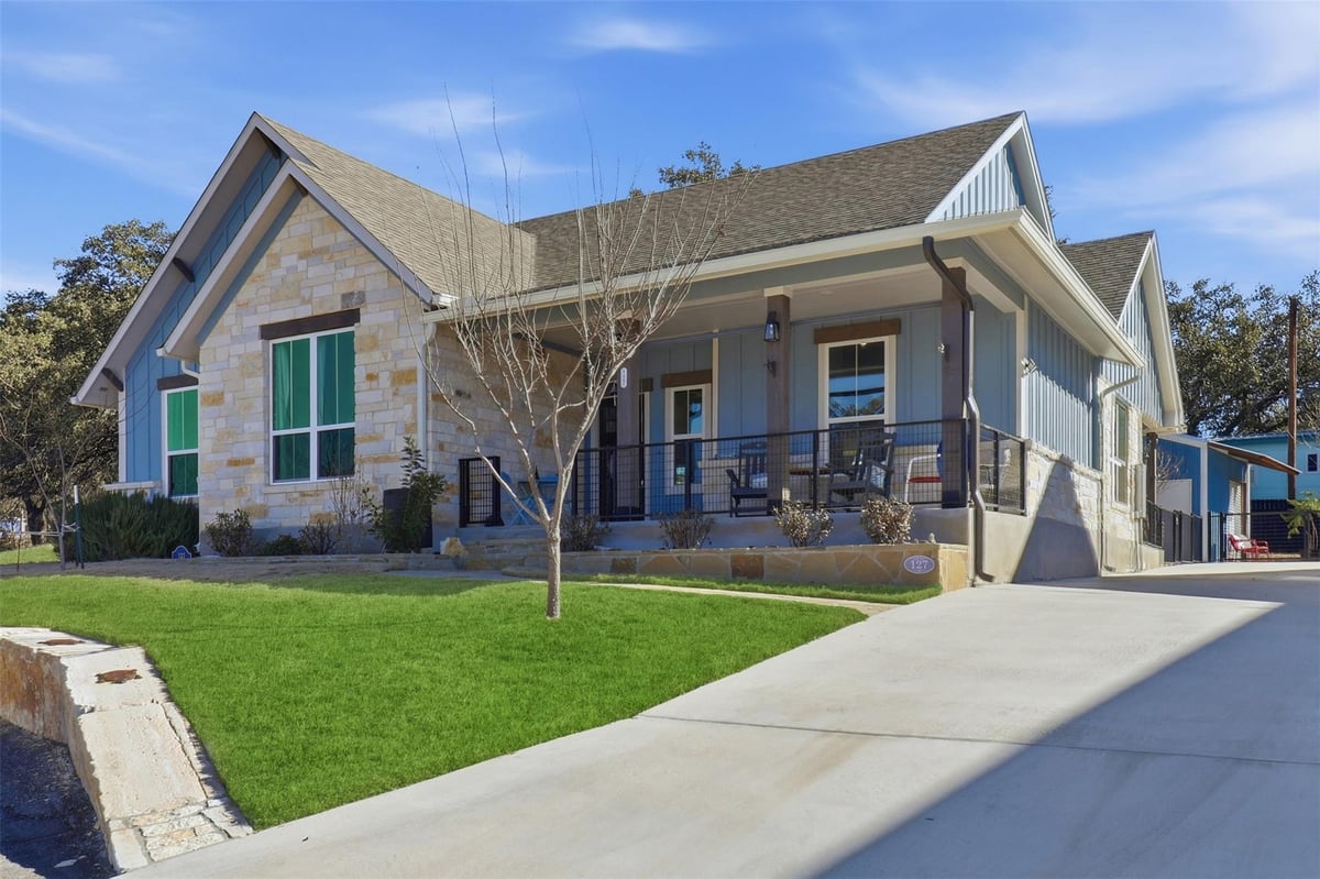 View 127 Hidden Oaks DR in Kingsland 127 Hidden Oaks DR, photo 1 of 28, Kingsland, Kingsland, TX