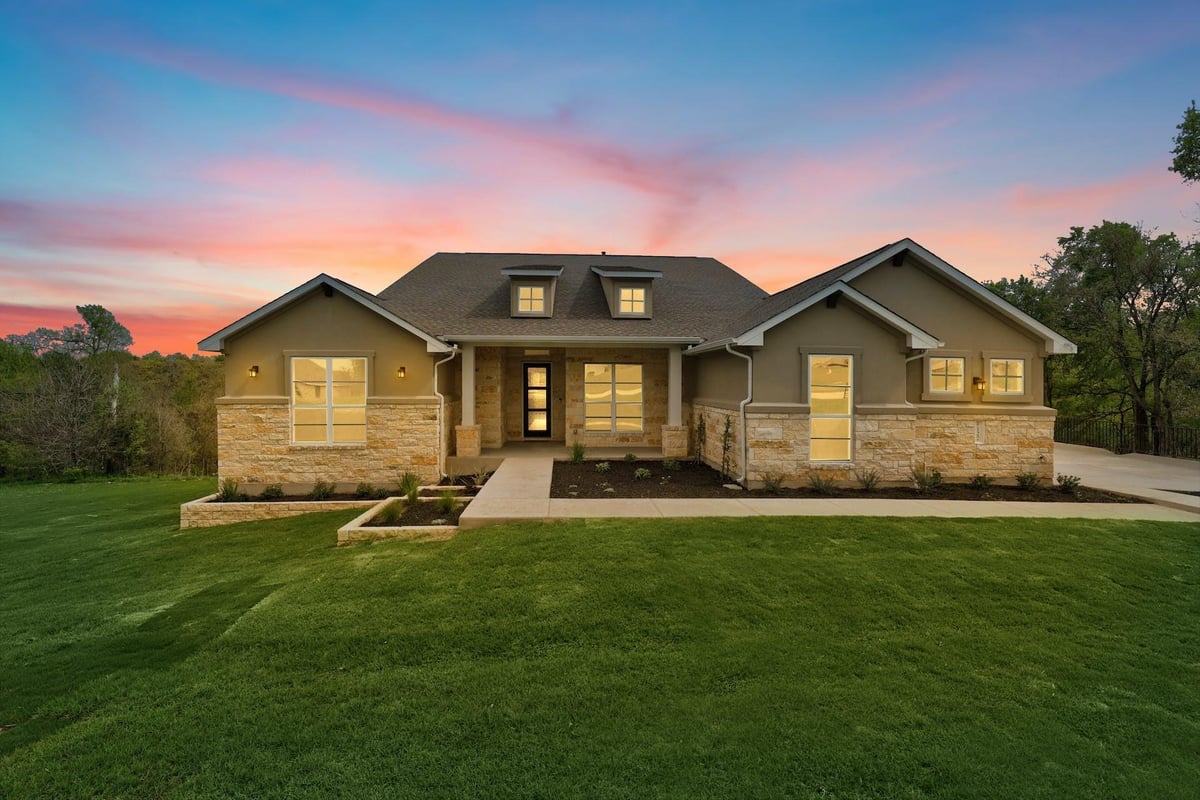 View 127 Red Tail Hawk Ln in Double Eagle Ranch 127 Red Tail Hawk Ln - property photo 1 - Luxury home in Double Eagle Ranch, Cedar Creek, TX