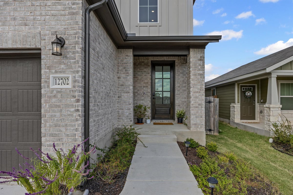 Living area at 12702 Autumn Bird Trce - 4 bed 2 bath home